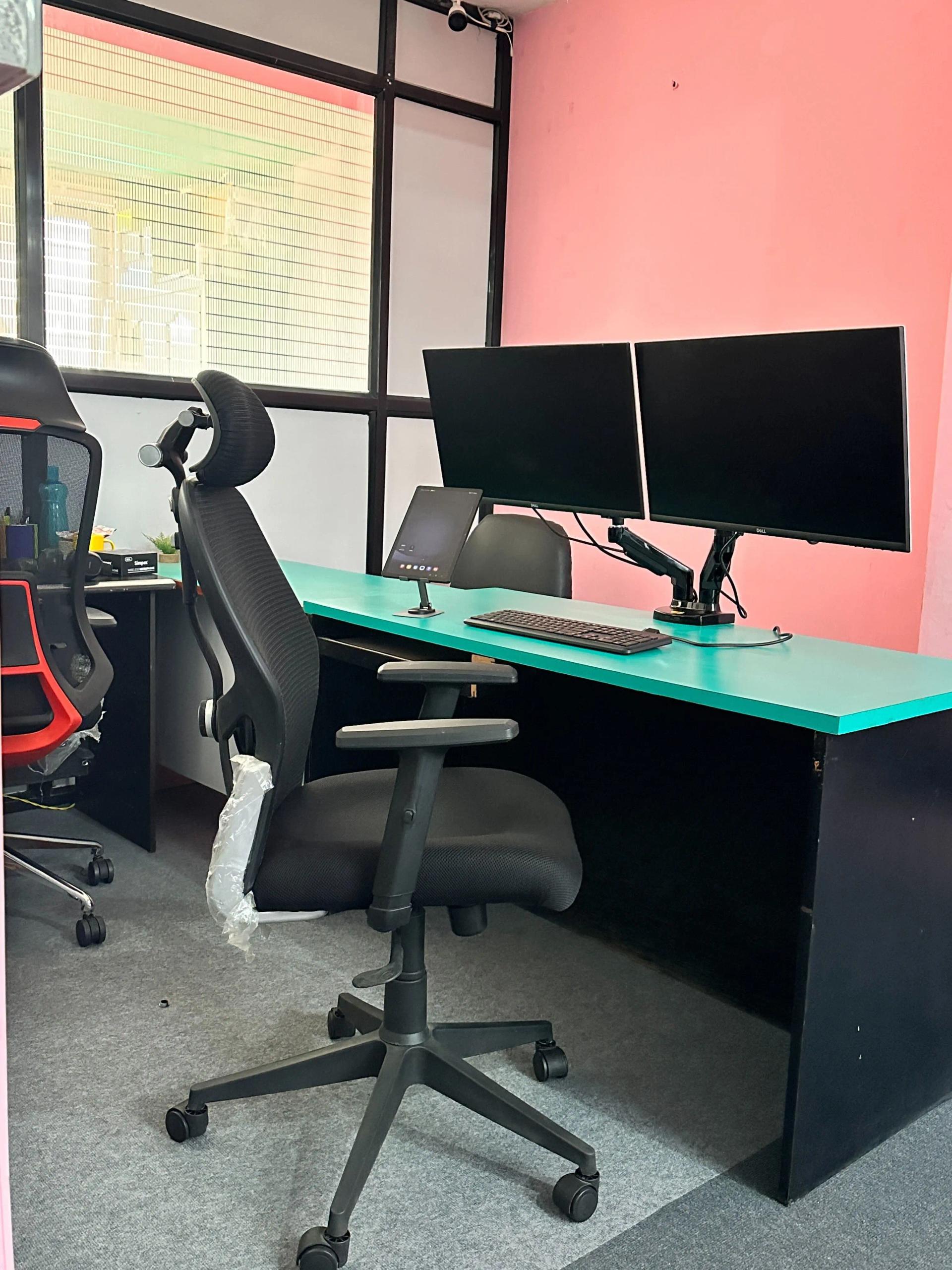 Well-equipped Office set-up Well-equipped Office set-up